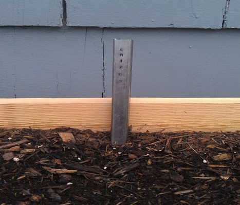 Metal garden markers